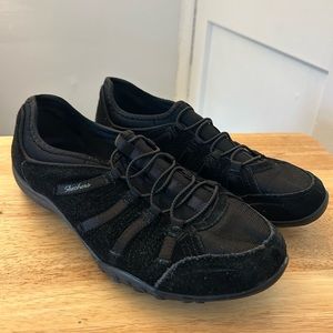 Skechers Relaxed Fit Memory Foam Shoe Size 8